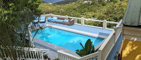 Piscine extérieure, piscine chauffée