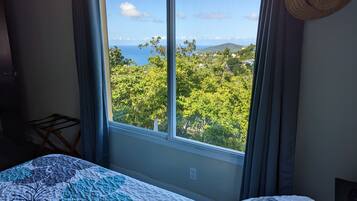 2 Schlafzimmer, BĂŒgeleisen/BĂŒgelbrett, kostenloses WLAN, BettwĂ€sche