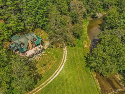 Fish, Soak, Play | River Song Retreat | Bring the Dogs!
