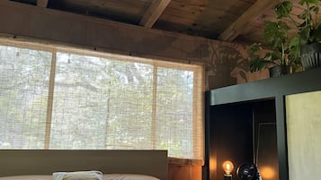 2 多间卧室、办公桌、熨斗/熨衣板、WiFi