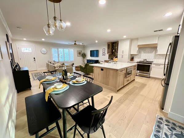 Dining - Casa Gia- Quiet Luxury Biltmore Area- Heated Pool (Phoenix)