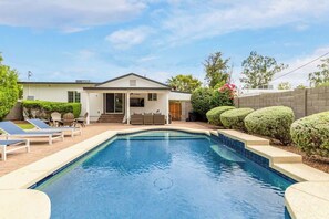 Pool - Casa Gia- Quiet Luxury Biltmore Area | Heated Pool (Phoenix)