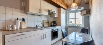 Holiday Apartment "Schipp Landen Johanna" with Shared Garden & Wi-Fi