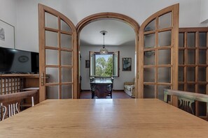 Dining - Holiday Home 'Gigli Di Firenze' with Mountain View, Wi-Fi and Air Conditioning (Rufina)