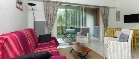 TV, DVD player, stereo