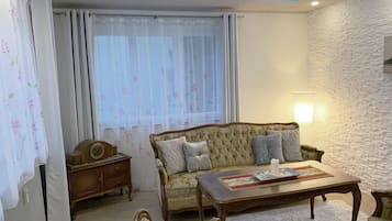 TV, DVD player, stereo