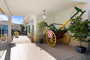 Terrace/patio - Holiday Home "Villa Catarina" with Pool & Wi-Fi (Albufeira)
