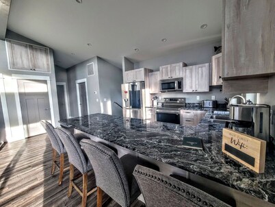BEAUTIFUL NEW home with THE BEST VIEWS OF THE MISSOURI RIVER