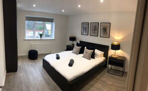 2 soverom, strykejern/-brett, wi-fi og sengetøy