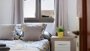 2 bedrooms, free WiFi, bed sheets