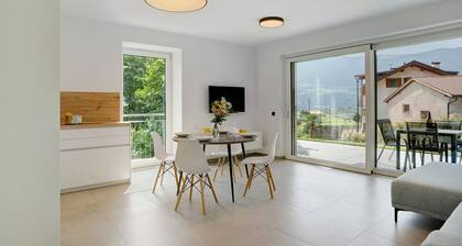 Apartment 'Haus Weinblick Apt 3' with Mountain View, Wi-Fi and Air Conditioning