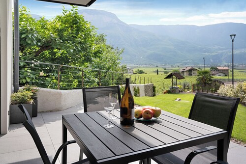 Apartment 'Haus Weinblick Apt 3' mit Bergblick, WLAN und Klimaanlage