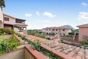 Property grounds - I Fari D220 600m From The Beach, Porto San Paolo, Italy (Porto San Paolo)