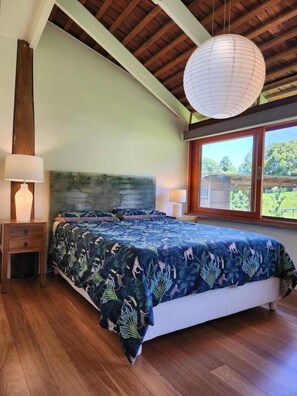 2 bedrooms, WiFi, bed sheets - Byron Hinterland Hexagonal Eco-cabin (Rosebank)