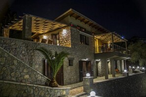 Exterior - "Villa Kastro" with Sea View, Private Pool, Garden and Balcony (Lefkada)