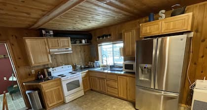 Ranch Bunkhouse - beautiful views, working ranch experience!