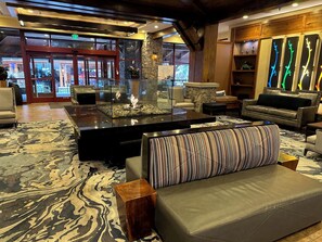 Lobby - Marriott Timber Lodge - one bedroom villa sleeps 4 (South Lake Tahoe)