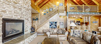 Gorgeous mountainside home w/ lake-view, fireplace, washer/dryer, & dog-friendly