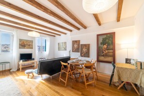 Dining - Apartment 'Contessa Di Corfu ii' with Sea View, Wi-Fi and Air Conditioning (Corfu)