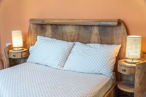 3 bedrooms, iron/ironing board, free WiFi, bed sheets - House "Contessa di Corfu i" with sea view & Wi-Fi (Corfu)