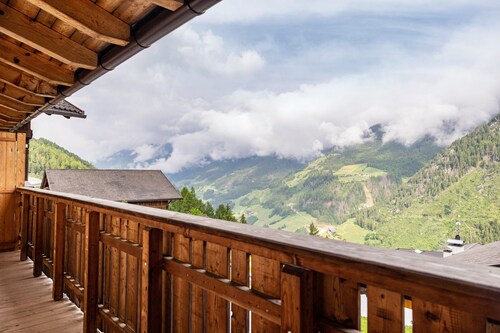 Ferienwohnung "Mountainfarm Innertrein Wald" mit Bergblick, Balkon und WLAN