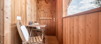 Holiday Apartment "Mountainfarm Innertrein Wiese" with Mountain View, Balcony & Wi-Fi