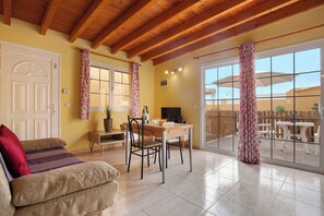 TV - Vacation Home "Casa Paco 1" with Private Terrace, Shared Pool & Wi-Fi (Costa Calma)