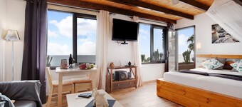 Holiday home "Torre 5" with Sea View, Terrace & Wi-Fi