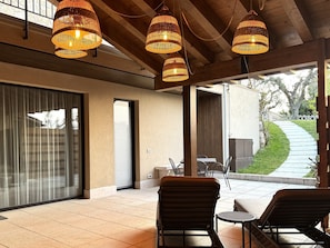 Signature Apartment, 2 Bedrooms, Lake View | Terrace/patio