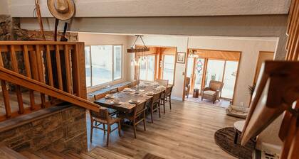 Piedras Hermosas Retro Retreat near Kern River