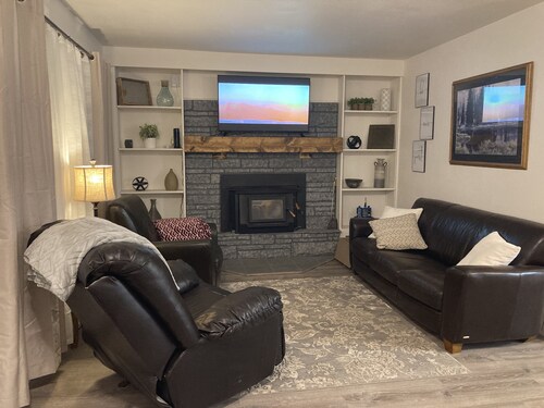 Cozy 3 Bedroom Home next to the Clearwater River.