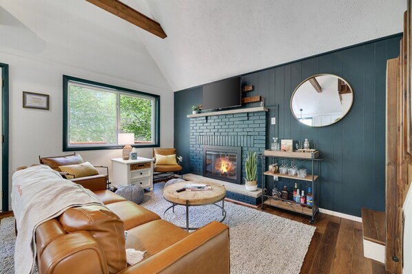 Smart TV, fireplace, foosball, table tennis