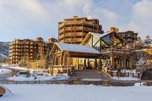 Exterior - Ski December 2025! Westgate Resort Park City. 2 Bd 2 Ba, Ski-in Ski-out! Sleep 8 (Park City)