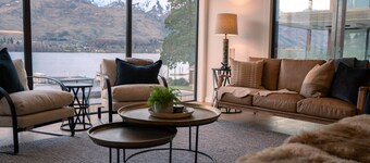 Genoa - Sleeps 6  - Lakefront Apartment