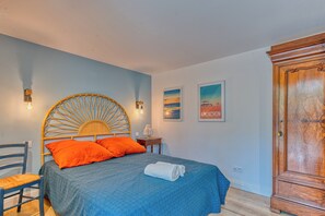 4 Schlafzimmer, Bügeleisen/Bügelbrett, kostenloses WLAN, Bettwäsche