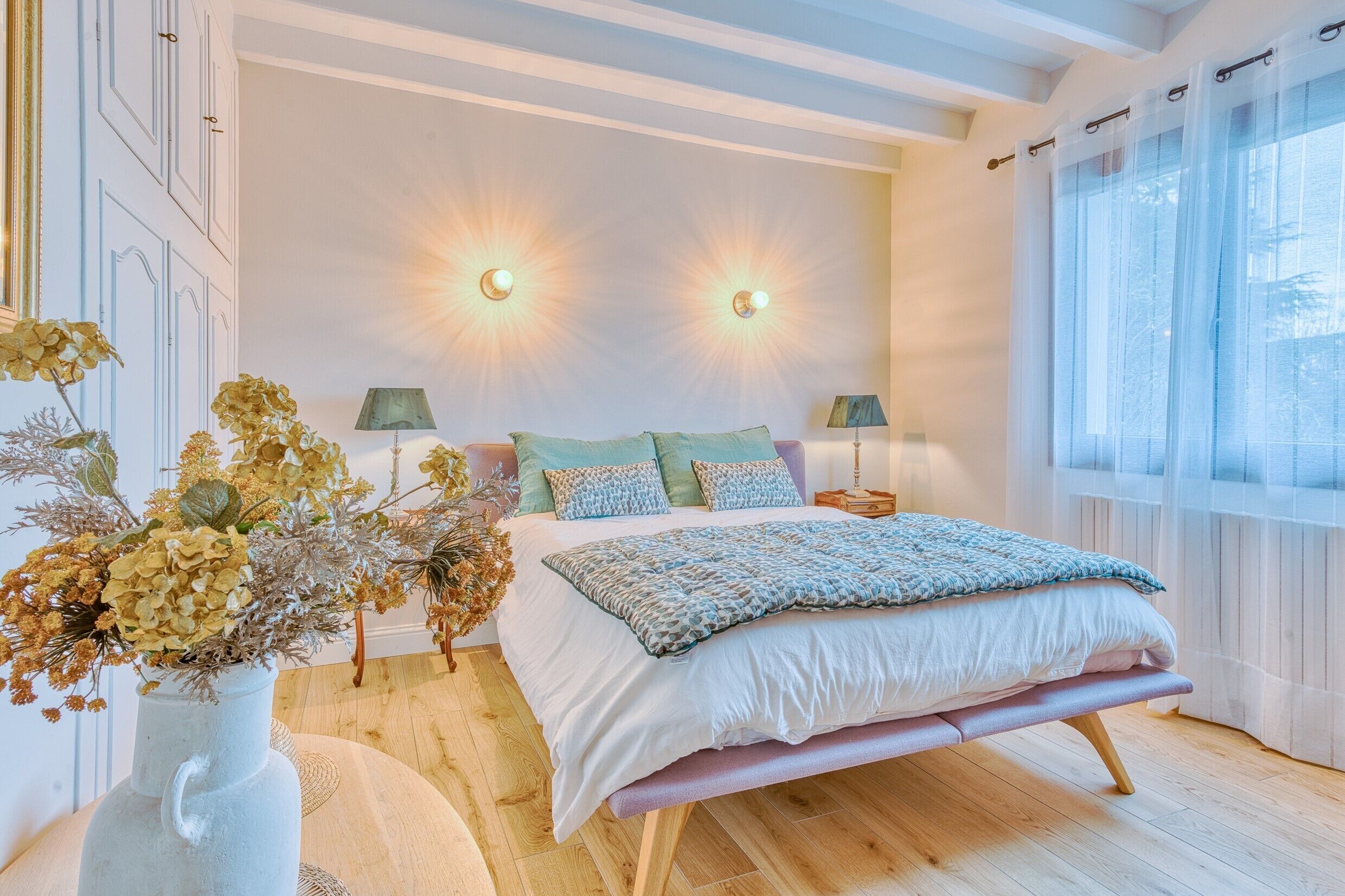 4 habitaciones, tabla de planchar con plancha y wifi gratis 