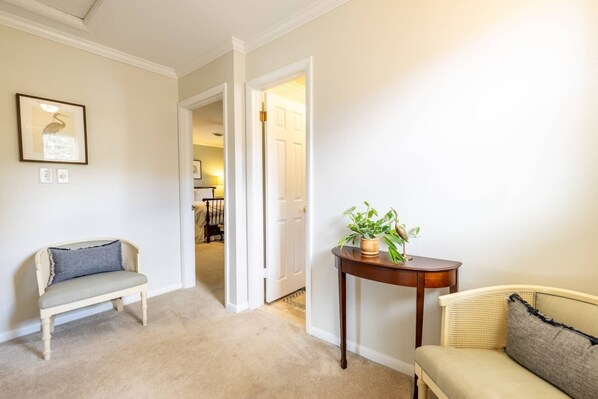 Interior - On-Site Parking, Steps to USNA Gate 3 and Private Patio at Historic Gatehouse (Annapolis)