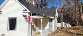 Cozy American Style Cottage