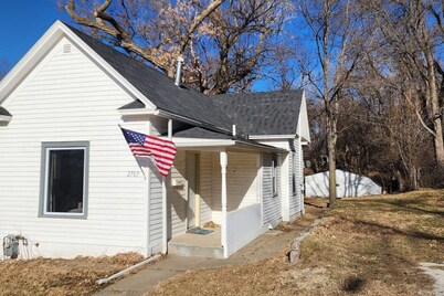 Cozy American Style Cottage