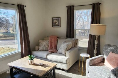 Cozy American Style Cottage