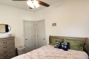 1 Schlafzimmer, Schreibtisch, kostenloses WLAN, Bettwäsche