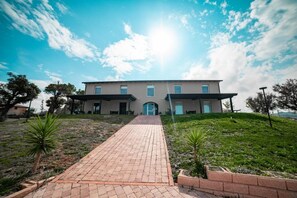 Fachada da propriedade