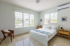 2 chambres, fer et planche à repasser, lit de bébé portatif, Wi-Fi