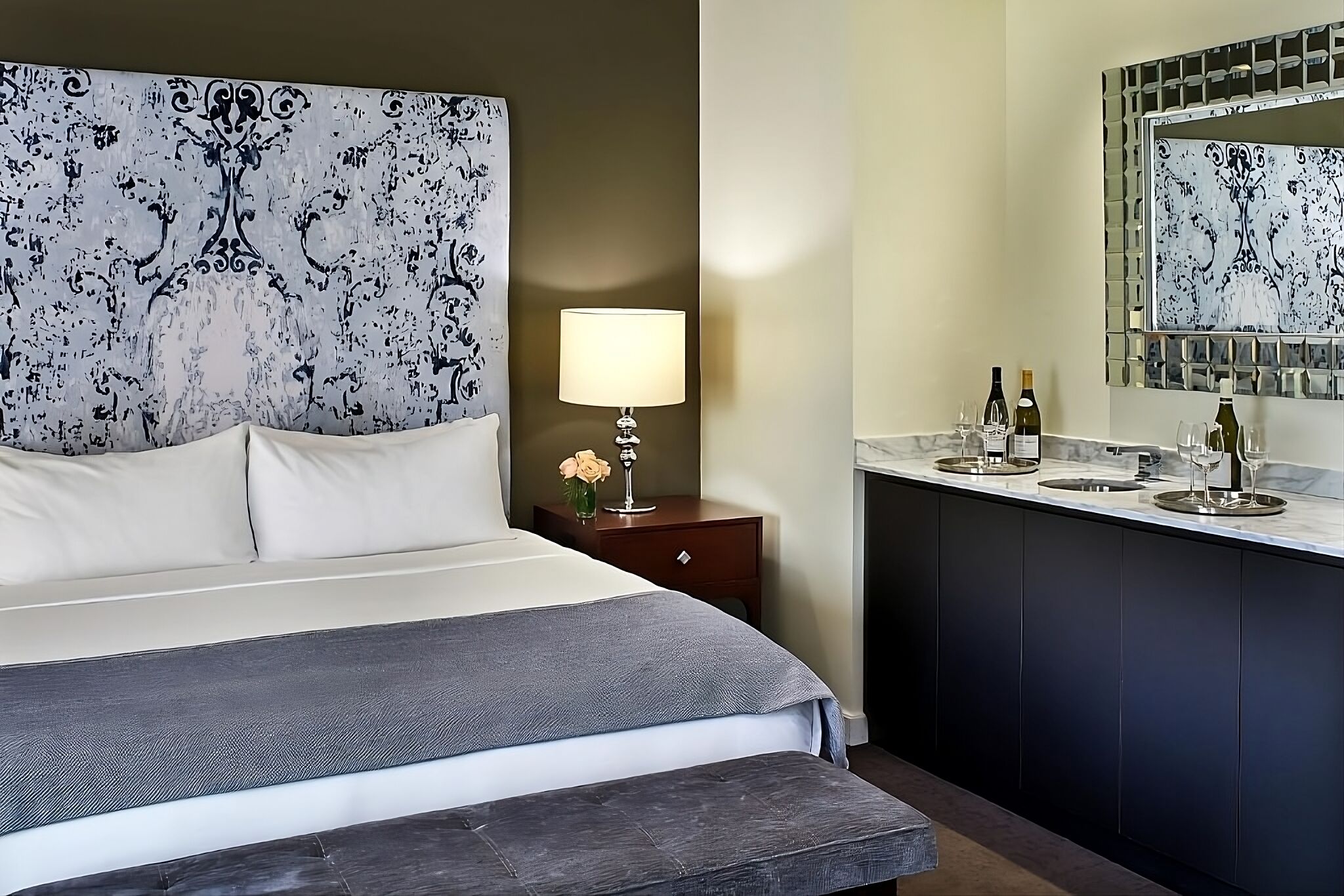 Embrace the Romance And Sugar Rush Experience! Pets Allowed, Onsite Pool