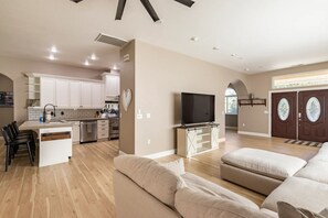 Smart TV, fireplace, video games, ping pong