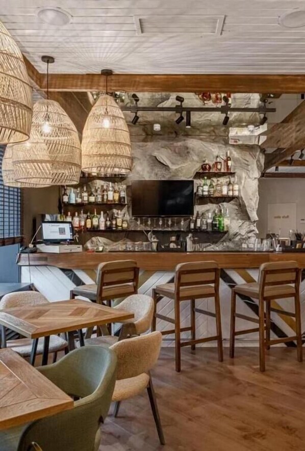 Bar (en la propiedad)