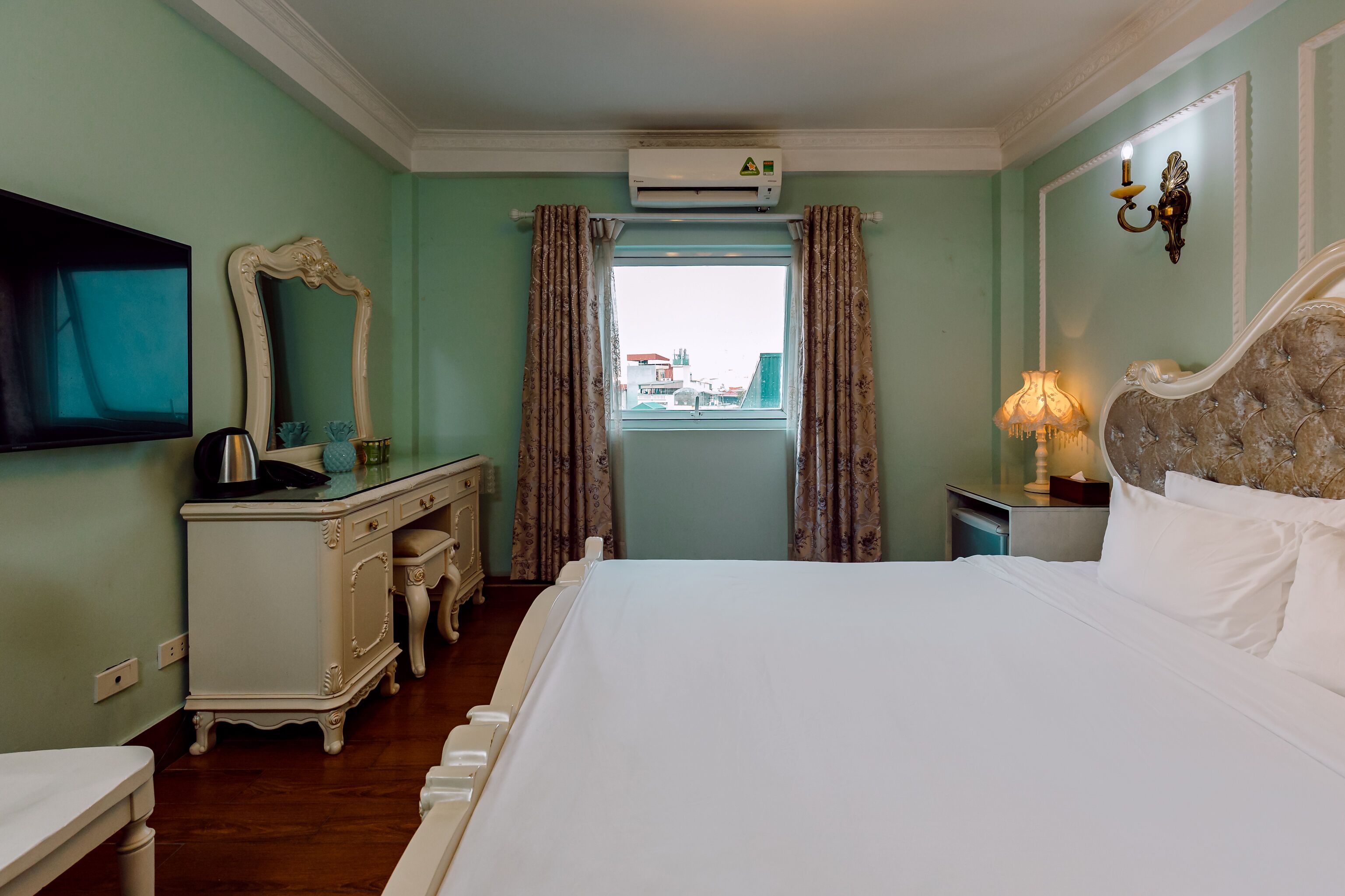 Photo - Super OYO Capital O 1173 Le Grand Hanoi Hotel - The Ruby