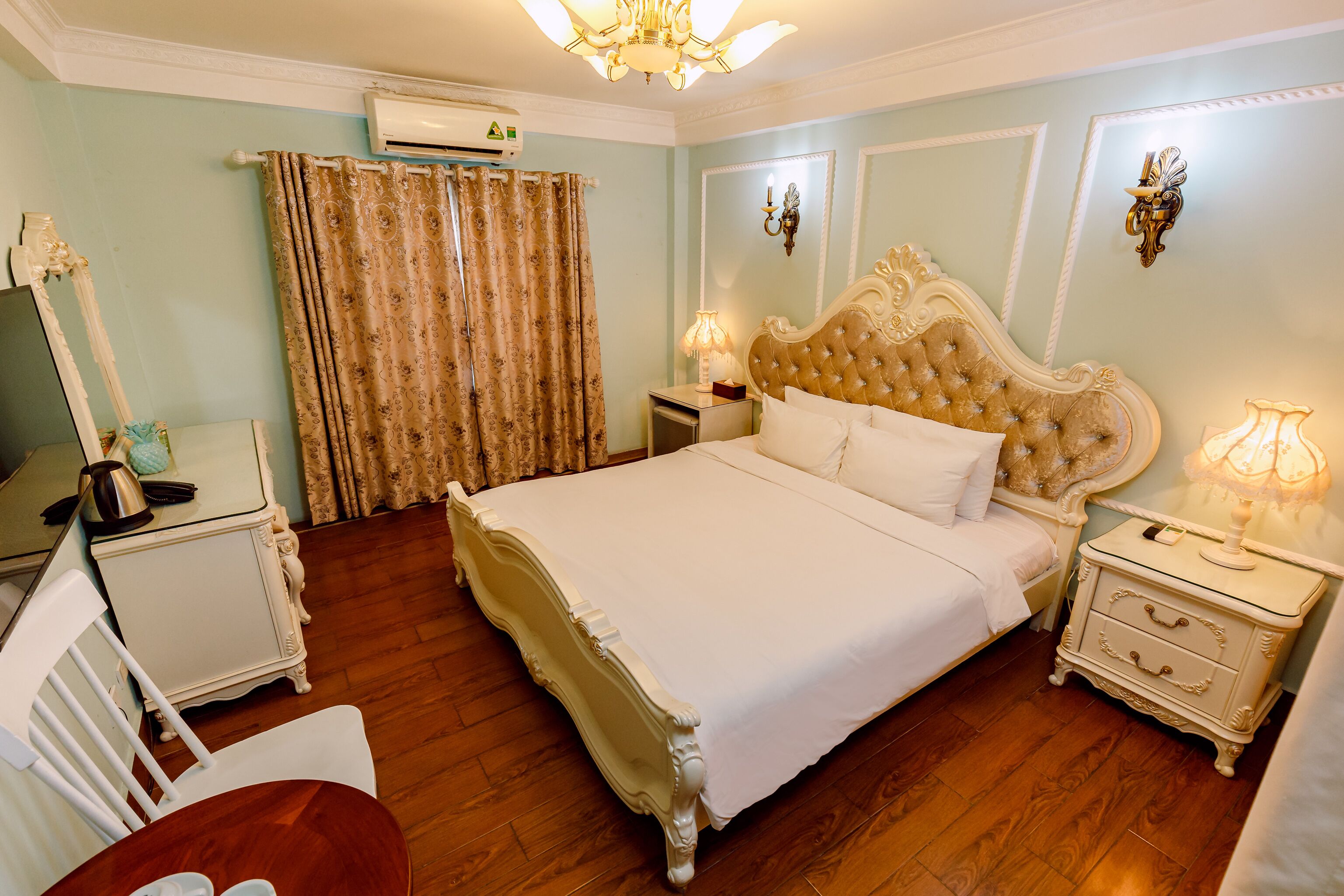 Photo - Super OYO Capital O 1173 Le Grand Hanoi Hotel - The Ruby
