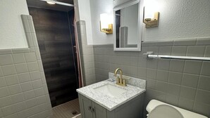 Unclassified image, 5 of 20, button - Red Lotus Inn (Milwaukee)