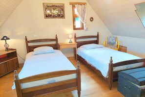 3 chambres, accĂšs Internet